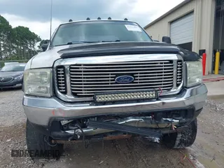 2003 Ford F-350 XL z VIN 1FTSW31P23ED37930, wystawiony jako IAAI lot #42341869 z przebiegiem 313 413 mil mil oraz . Historia ofert i sprzedaży dostępna na DreamBid. Obrazek 6.
