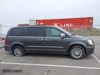 2015 Chrysler Town & Country Touring-L with VIN 2C4RC1CG9FR674238, listed as a IAAI auction lot 41908335 with 138,819 mi miles. Bid and sale history available at carsss.com. Image 14.