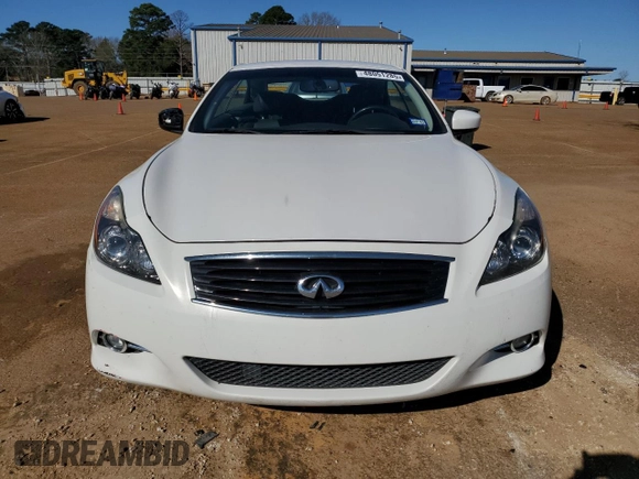 2014 Infiniti Q60 with VIN JN1CV6FE6EM901221, listed as a Copart auction lot 48051285 with 117,304 mi miles and Salvage Title. Bid and sale history available at DreamBid. Image 5.