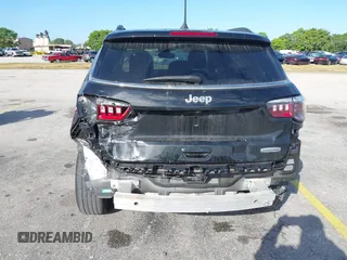 2022 Jeep Compass Latitude with VIN 3C4NJCBB6NT229344, listed as a IAAI auction lot 41686958 with 40,696 mi miles and . Bid and sale history available at carsss.com. Image 6.