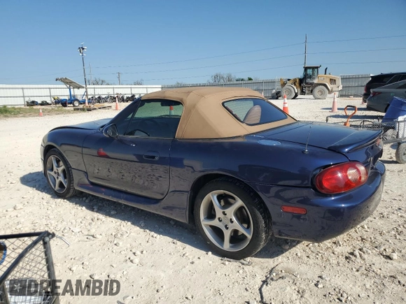 2002 Mazda MX-5 Miata Cloth z VIN JM1NB353720231873, wystawiony jako Copart lot #52398015 z przebiegiem 90 077 mil mil oraz Szkoda całkowita • Salvage title. Historia ofert i sprzedaży dostępna na DreamBid. Obrazek 2.