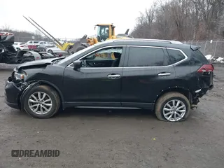 2020 Nissan Rogue S with VIN 5N1AT2MVXLC733880, listed as a IAAI auction lot 41472560 with 41,850 mi miles. Bid and sale history available at carsss.com. Image 14.