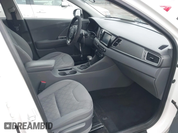 2017 Kia Niro FE with VIN KNDCB3LC5H5042757, listed as a IAAI auction lot 41410857 with 114,267 mi miles. Bid and sale history available at carsss.com. Image 5.