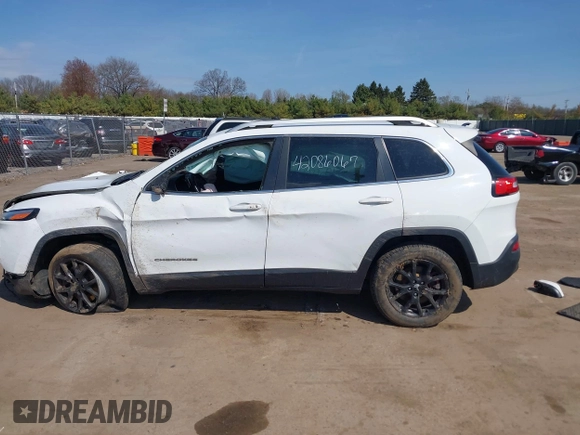 2015 Jeep Cherokee Latitude с VIN 1C4PJMCB8FW603123, выставлен на аукционе IAAI как лот 42086067 с пробегом 173 775 миль миль и . История ставок и продаж доступна на DreamBid. Изображение 14.