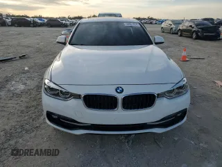 2018 BMW 3 Series 328d with VIN WBA8E5C53JA245943, listed as a Copart auction lot 38921814 with 102,382 mi miles and . Bid and sale history available at DreamBid. Image 5.