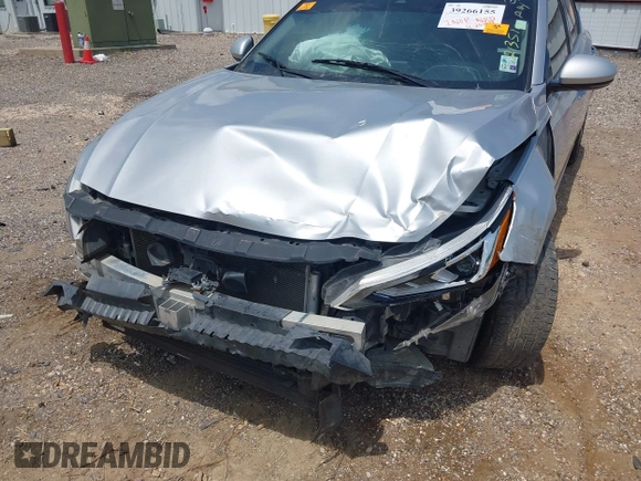 2019 Nissan Altima 2.5 SL with VIN 1N4BL4EV8KC213510, listed as a IAAI auction lot 39266155 with 1 mi miles. Bid and sale history available at carsss.com. Image 21.