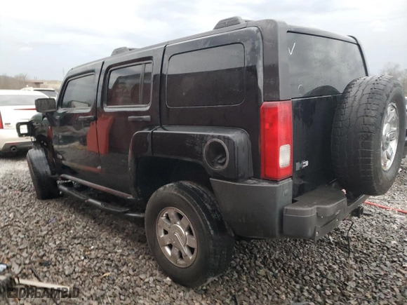2007 Hummer H3 SUV with VIN 5GTDN13E978198727, listed as a Copart auction lot 46924425 with 266190 miles and Salvage Title. Bid and sale history available at carsss.com. Image 2.