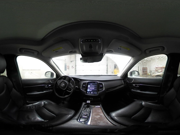 2018 Volvo XC90 Momentum with VIN YV4102XK1J1323053, listed as a IAAI auction lot 41145820 with 117,538 mi miles and . Bid and sale history available at DreamBid. Image 19.