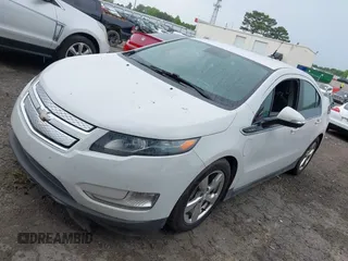 2013 Chevrolet Volt with VIN 1G1RA6E46DU132111, listed as a IAAI auction lot 42116096 with 184,345 mi miles and . Bid and sale history available at carsss.com. Image 2.
