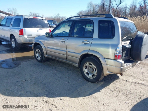 2005 Suzuki Grand Vitara LX with VIN JS3TD62V454200331, listed as a IAAI auction lot 41896812 with 122,974 mi miles. Bid and sale history available at carsss.com. Image 3.