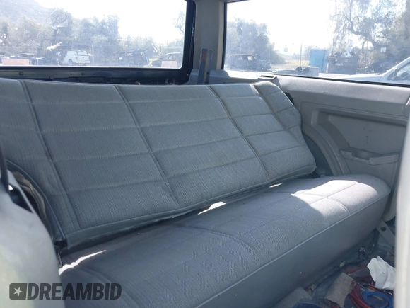 1996 Jeep Cherokee with VIN 1J4FT27S2TL156171, listed as a IAAI auction lot 41578009 with 161,095 mi miles and . Bid and sale history available at DreamBid. Image 8.