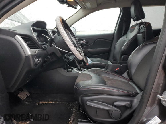 2014 Jeep Cherokee Trailhawk with VIN 1C4PJMBB6EW310613, listed as a Copart auction lot 46438185 with 122,113 mi miles and Salvage Title. Bid and sale history available at carsss.com. Image 7.