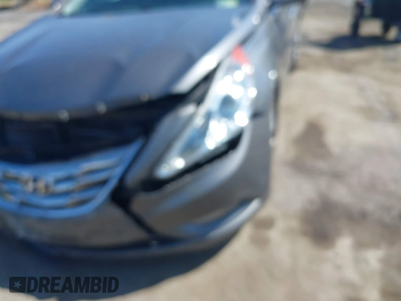 2011 Hyundai Sonata Limited with VIN 5NPEC4AC1BH123194, listed as a IAAI auction lot 41997823 with 187,897 mi miles and . Bid and sale history available at carsss.com. Image 6.