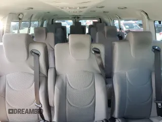 2014 Ford Econoline Passenger XL z VIN 1FBSS3BL7EDB04033, wystawiony jako Copart lot #48813185 z przebiegiem 328 267 mil mil oraz Szkoda całkowita • Salvage title. Historia ofert i sprzedaży dostępna na DreamBid. Obrazek 10.