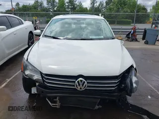 2013 Volkswagen Passat SEL Premium с VIN 1VWCN7A36DC046109, выставлен на аукционе IAAI как лот 42147929 с пробегом 129 591 миль миль и . История ставок и продаж доступна на DreamBid. Изображение 13.