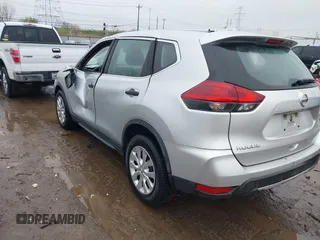 2018 Nissan Rogue SV with VIN KNMAT2MV2JP545414, listed as a IAAI auction lot 41964775 with 172,449 mi miles. Bid and sale history available at carsss.com. Image 3.