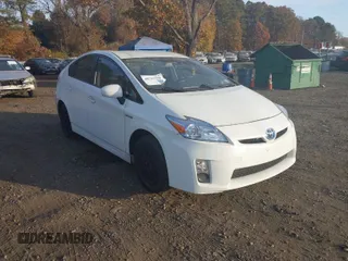 2010 Toyota Prius II with VIN JTDKN3DU3A0043239, listed as a IAAI auction lot 40743590 with 174,282 mi miles. Bid and sale history available at carsss.com. Image 1.