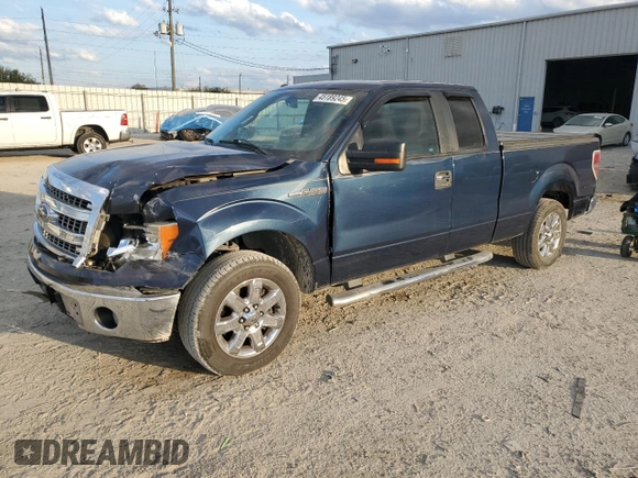 2014 Ford F-150 XL with VIN 1FTFX1CF7EKG44702, listed as a Copart auction lot 45189245 with 135,112 mi miles and Salvage Title. Bid and sale history available at carsss.com. Image 1.
