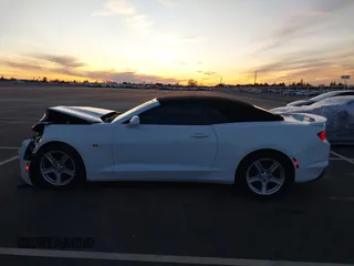 2019 Chevrolet Camaro 1LT with VIN 1G1FB3DXXK0127668, listed as a IAAI auction lot 41226259 with 132,555 mi miles. Bid and sale history available at carsss.com. Image 14.