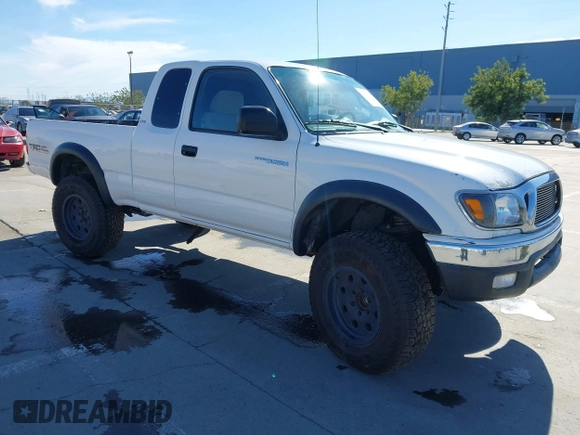 2003 Toyota Tacoma PreRunner with VIN 5TESN92N33Z185270, listed as a IAAI auction lot 41653969 with 357,016 mi miles. Bid and sale history available at carsss.com. Image 1.