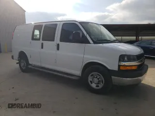 2018 Chevrolet Express Cargo Van with VIN 1GCWGAFG6J1904771, listed as a Copart auction lot 43149055 with 288,899 mi miles and Clean Title. Bid and sale history available at carsss.com. Image 4.