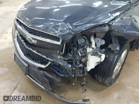 2015 Chevrolet Equinox LTZ with VIN 2GNALDEK9F6195018, listed as a IAAI auction lot 41922951 with 136,298 mi miles. Bid and sale history available at carsss.com. Image 6.