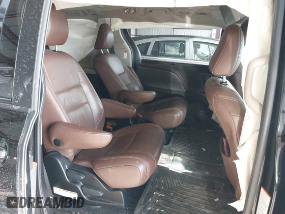 2015 Toyota Sienna Ltd with VIN 5TDDK3DC6FS122871, listed as a IAAI auction lot 41396052 with 133,161 mi miles. Bid and sale history available at carsss.com. Image 8.