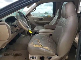 1999 Ford F-250 z VIN 1FTPX28L2XKA25212, wystawiony jako Copart lot #74911064 z przebiegiem Nie podano mil oraz Szkoda całkowita • Salvage title. Historia ofert i sprzedaży dostępna na DreamBid. Obrazek 7.