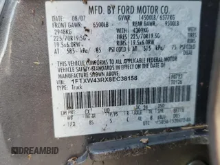 2008 Ford F-450 XL with VIN 1FTXW43RX8EC38158, listed as a Copart auction lot 77105804 with Not Provided miles and Non Repairable. Bid and sale history available at carsss.com. Image 13.