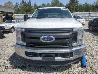 2018 Ford Super Duty F-250 SRW XL with VIN 1FT7W2BT6JEC36382, listed as a Copart auction lot 50999365 with 174,298 mi miles and Salvage Title. Bid and sale history available at carsss.com. Image 5.