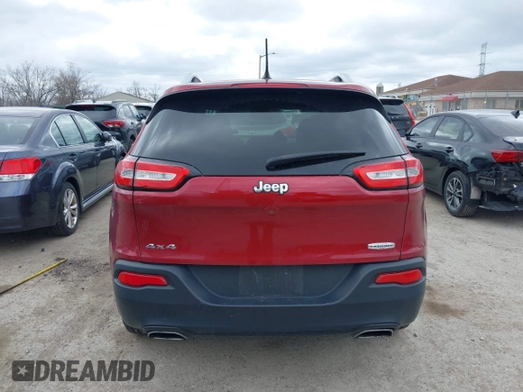 2015 Jeep Cherokee North with VIN 1C4PJMCS9FW674475, listed as a IAAI auction lot 41971771 with 186,376 mi miles. Bid and sale history available at carsss.com. Image 15.
