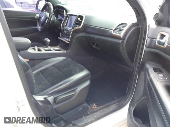 2015 Jeep Grand Cherokee Laredo with VIN 1C4RJFAG4FC631179, listed as a IAAI auction lot 41744865 with 184,872 mi miles. Bid and sale history available at carsss.com. Image 5.