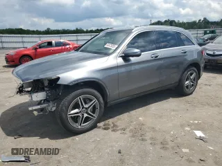 2021 Mercedes-Benz GLC 300 z VIN W1N0G8EB8MV322536, wystawiony jako Copart lot #64973835 z przebiegiem 53 682 mil mil oraz Szkoda całkowita • Salvage title. Historia ofert i sprzedaży dostępna na DreamBid. Obrazek 1.