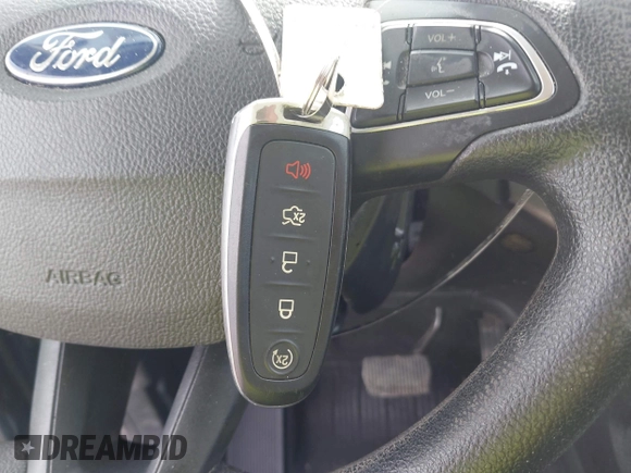 2019 Ford Escape SE z VIN 1FMCU0GD2KUB98923, wystawiony jako IAAI lot #42245972 z przebiegiem 91 193 mil mil oraz . Historia ofert i sprzedaży dostępna na DreamBid. Obrazek 11.