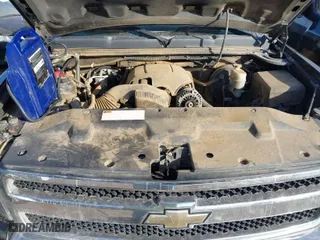 2011 Chevrolet Silverado 1500 LT with VIN 1GCRCSE09BZ421152, listed as a IAAI auction lot 41656671 with 272,927 mi miles. Bid and sale history available at carsss.com. Image 10.