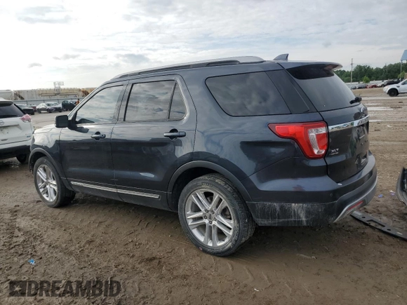 2017 Ford Explorer XLT z VIN 1FM5K8D89HGA99222, wystawiony jako Copart lot #58090105 z przebiegiem 166 221 mil mil oraz Szkoda całkowita • Salvage title. Historia ofert i sprzedaży dostępna na DreamBid. Obrazek 2.