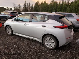 2022 Nissan LEAF S z VIN 1N4AZ1BV1NC560291, wystawiony jako Copart lot #84892854 z przebiegiem 25 484 mil mil oraz Szkoda całkowita • Salvage title. Historia ofert i sprzedaży dostępna na DreamBid. Obrazek 2.