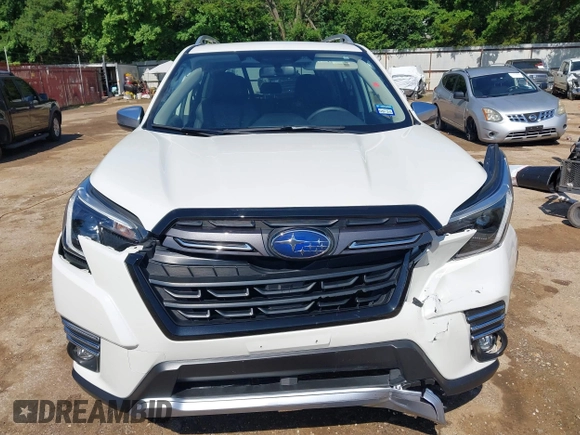 2023 Subaru Forester Touring with VIN JF2SKARC3PH525847, listed as a IAAI auction lot 42315726 with 32,235 mi miles and . Bid and sale history available at DreamBid. Image 6.