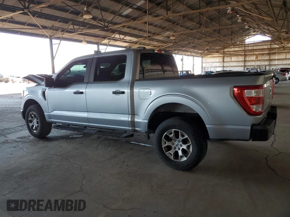 2022 Ford F-150 z VIN 1FTFW1P83NKE90049, wystawiony jako Copart lot #57120225 z przebiegiem Nie podano mil oraz Szkoda całkowita • Salvage title. Historia ofert i sprzedaży dostępna na DreamBid. Obrazek 2.