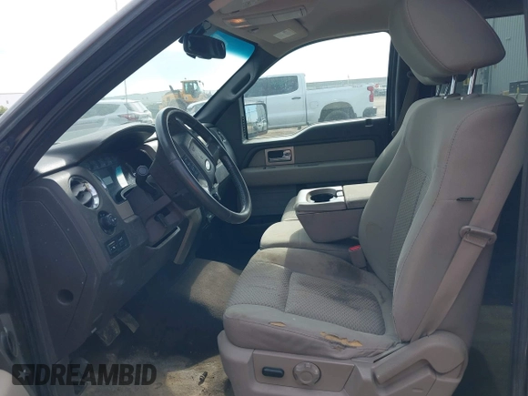 2009 Ford F-150 XL z VIN 1FTPW14V99FB34881, wystawiony jako IAAI lot #42703643 z przebiegiem 157 053 mil mil oraz . Historia ofert i sprzedaży dostępna na DreamBid. Obrazek 5.