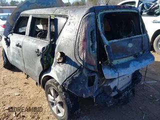 2019 Kia Soul z VIN KNDJN2A25K7910335, wystawiony jako IAAI lot #41400343 z przebiegiem Nie podano mil oraz . Historia ofert i sprzedaży dostępna na DreamBid. Obrazek 3.