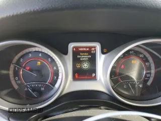 2018 Dodge Journey SXT with VIN 3C4PDCBG0JT386213, listed as a Copart auction lot 76146524 with 142,436 mi miles and Salvage Title. Bid and sale history available at carsss.com. Image 9.