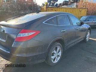 2011 Honda Accord Crosstour EX-L with VIN 5J6TF2H51BL001693, listed as a Copart auction lot 85733664 with 238,995 mi miles and Clean Title. Bid and sale history available at carsss.com. Image 4.