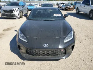 2023 Toyota GR86 Premium with VIN JF1ZNBE13P9761056, listed as a Copart auction lot 75953804 with 10,960 mi miles and Salvage Title. Bid and sale history available at carsss.com. Image 5.