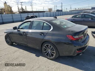 2019 BMW 3 Series 330i with VIN 3MW5R1J53K8A05694, listed as a Copart auction lot 47048555 with 13,629 mi miles and Salvage Title. Bid and sale history available at carsss.com. Image 2.