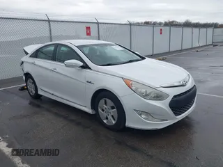 2012 Hyundai Sonata Hybrid with VIN KMHEC4A44CA038170, listed as a IAAI auction lot 41945015 with 90,404 mi miles and . Bid and sale history available at DreamBid. Image 1.