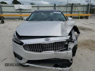 2017 Kia Cadenza Limited with VIN KNALC4J11H5066832, listed as a Copart auction lot 81052144 with 52,580 mi miles and Salvage Title. Bid and sale history available at carsss.com. Image 5.