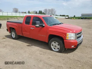 2007 Chevrolet Silverado 1500 1LT with VIN 1GCEK19087Z582802, listed as a Copart auction lot 54242475 with 219,129 mi miles and Clean Title. Bid and sale history available at DreamBid. Image 4.