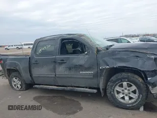 2010 GMC Sierra 1500 SLE z VIN 3GTRKVE38AG217942, wystawiony jako IAAI lot #41694936 z przebiegiem 115 167 mil mil oraz . Historia ofert i sprzedaży dostępna na DreamBid. Obrazek 13.
