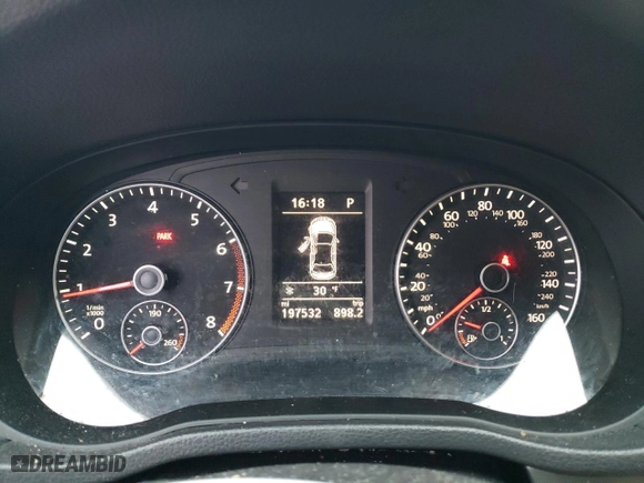 2015 Volkswagen Passat 1.8T SE w/Sunroof & Nav with VIN 1VWBT7A36FC061293, listed as a Copart auction lot 87869685 with 197,532 mi miles and Salvage Title. Bid and sale history available at carsss.com. Image 9.